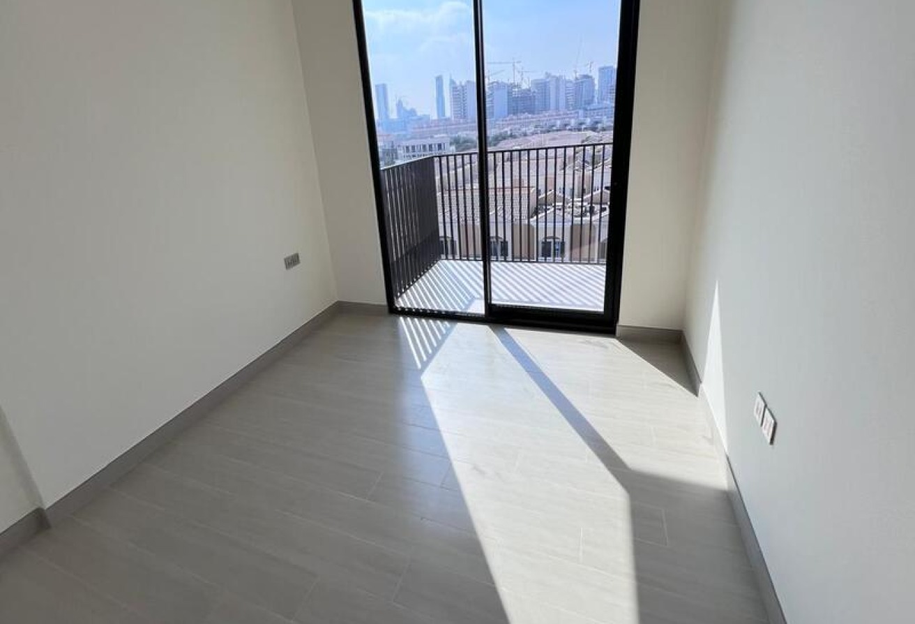 HOT DEAL | VACANT | NEGOTIABLE | OPEN VIEW gallery image