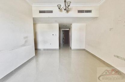 Apartment - 1 Bedroom - 2 Bathrooms for rent in Muwaileh 29 Building - Muwaileh - Sharjah