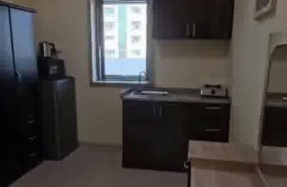 Apartment - Studio - 1 Bathroom for rent in Al Rumailah building - Al Rumailah 2 - Al Rumaila - Ajman Apartment - Studio - 1 Bathroom for rent in Al Rumailah building - Al Rumailah 2 - Al Rumaila - Ajman