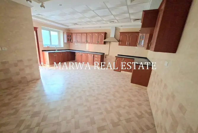 157806160 - Property Image 3