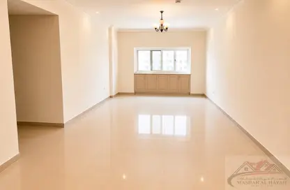 Apartment - 1 Bedroom - 2 Bathrooms for rent in Muwaileh 3 Building - Muwaileh - Sharjah