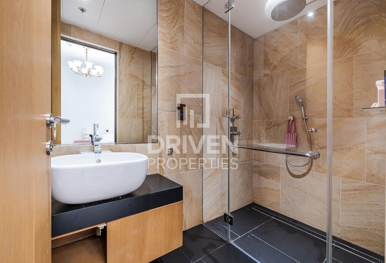 Exclusive | Luxurious Unit | Burj Khalifa View photo 14
