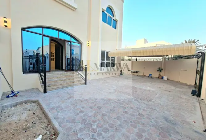 155589955 - Property Image 3
