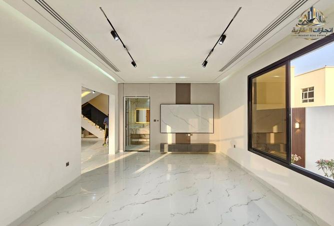 84063253 - Property Image 3