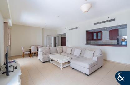 Apartment - 1 Bedroom - 2 Bathrooms for rent in Rimal 2 - Rimal - Jumeirah Beach Residence - Dubai