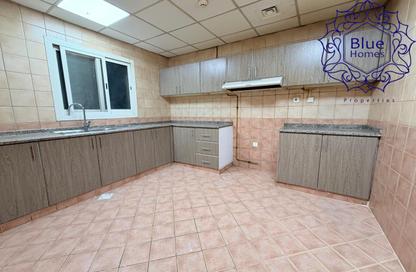Apartment - 2 Bedrooms - 3 Bathrooms for rent in Hessa Home Building - Oud Metha - Bur Dubai - Dubai