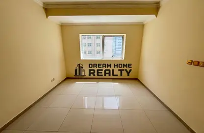 Apartment - 1 Bedroom - 2 Bathrooms for rent in Manazil Tower 2 - Al Taawun Street - Al Taawun - Sharjah