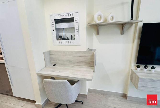 Fully Furnished | Chillier Free | Vacant photo 3