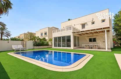 Villa - 4 - 3 for sale in Meadows 9 - Meadows - Dubai