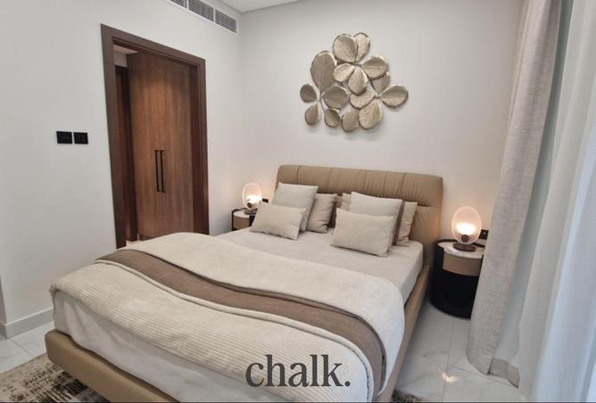 Fully Furnished | Handover Soon | 1BR + Study photo 3