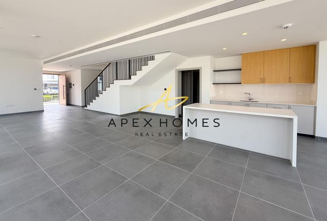 120652563 - Property Image 3