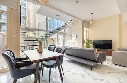 Apartment - 2 Bedrooms - 3 Bathrooms for rent in Oasis Residences - Masdar City - Abu Dhabi