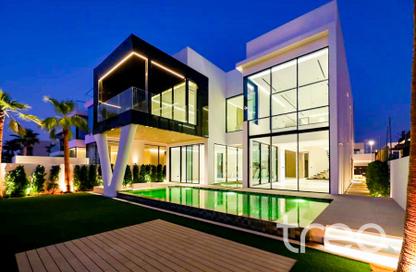Villa - 4 Bedrooms - 6 Bathrooms for rent in District 6 - Jumeirah Park - Dubai