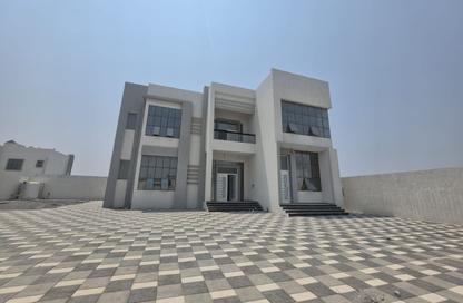 Villa - 7 Bedrooms - 7+ Bathrooms for rent in Al Qusaidat - Ras Al Khaimah