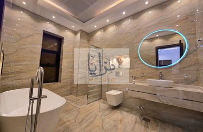 Villa - 4 - 6 for sale in Al Zaheya Gardens - Al Zahya - Ajman
