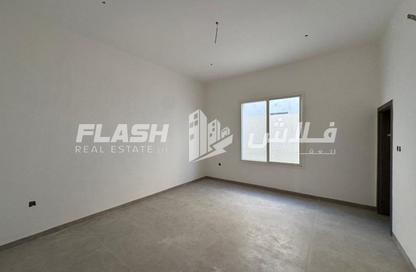 Villa - 3 - 5 for sale in Julfar - Ras Al Khaimah