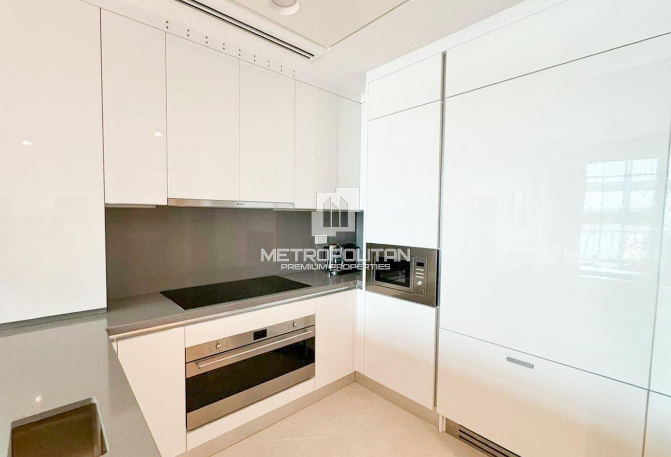 Upgraded Canal View| Fully Furnished| Large Layout photo 4