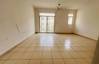 Apartment - Studio - 1 Bathroom for rent in Building C9 - China Cluster - International City - Dubai
