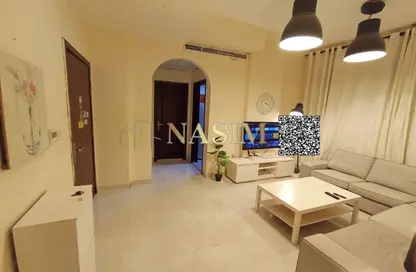 شقة - غرفة نوم - 1 حمام للايجار في مساكن كورنيش عجمان - طريق كورنيش عجمان - عجمان