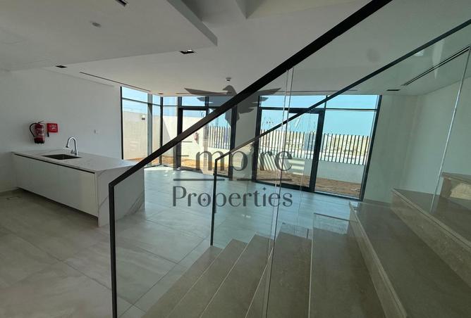 135143409 - Property Image 3