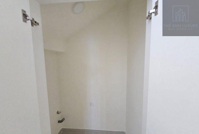 73122785 - Property Image 3