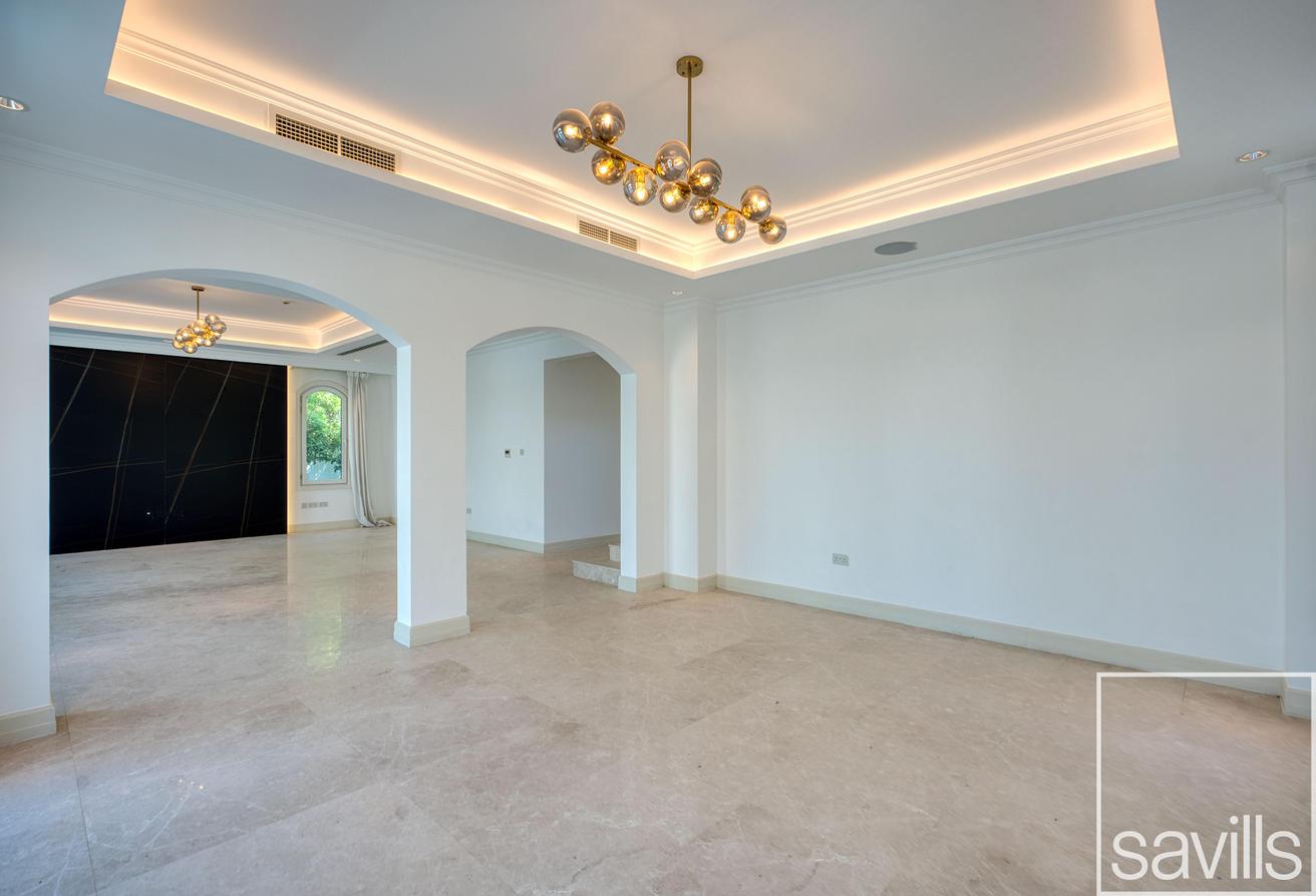 Vacant | Spacious Layout | Garden Views photo 5