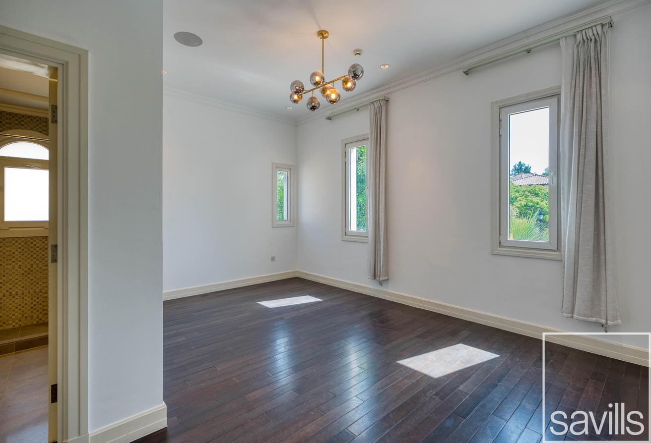 Vacant | Spacious Layout | Garden Views photo 15