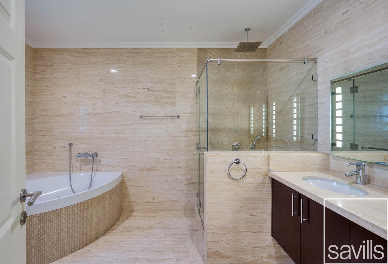 Vacant | Spacious Layout | Garden Views photo 18