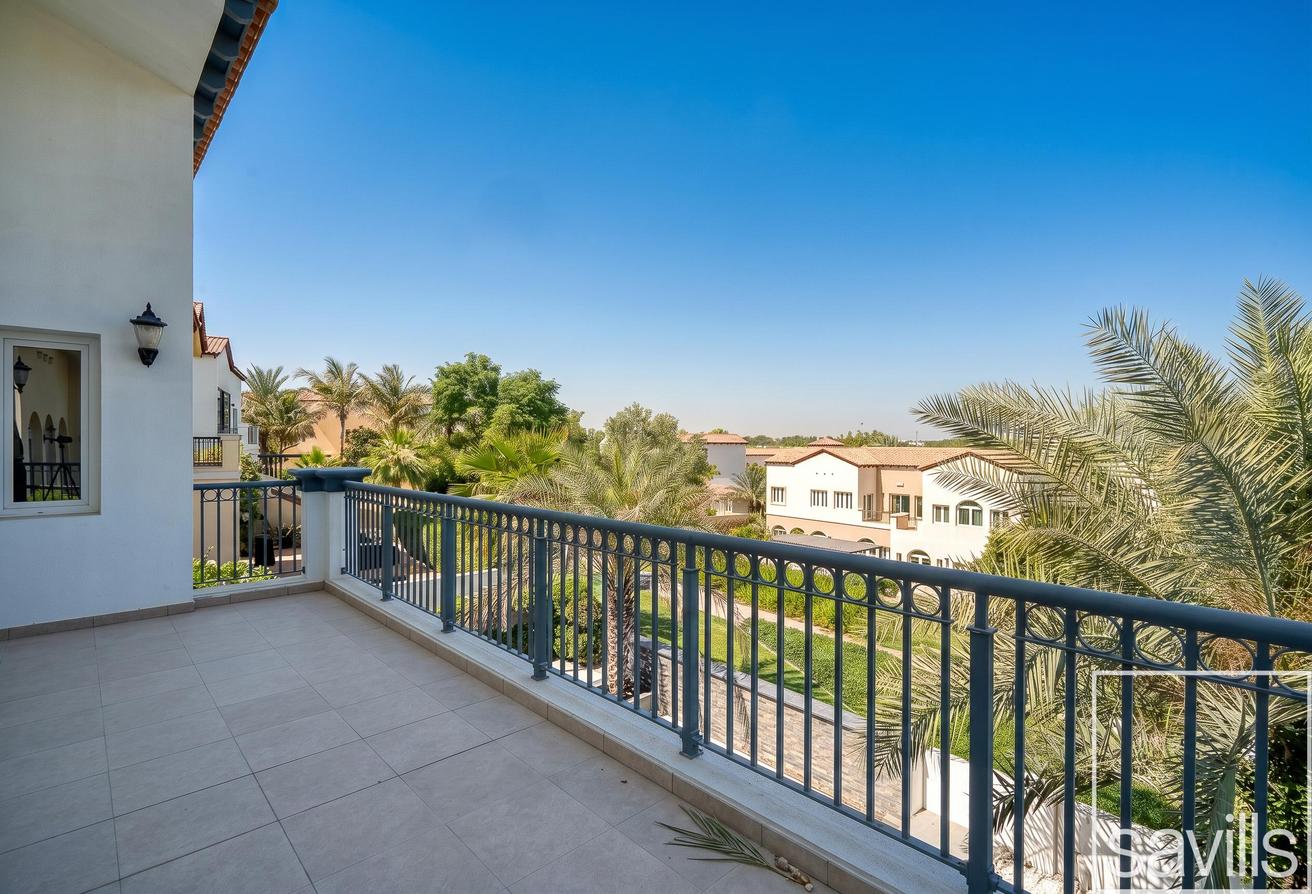Vacant | Spacious Layout | Garden Views photo 7