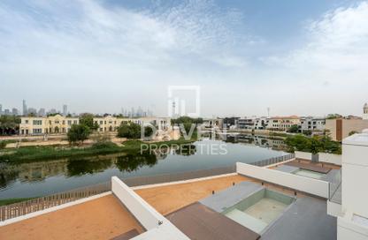 Villa - 5 - 6 for sale in Sunrise Living at Jumeirah Park - District 9 - Jumeirah Park - Dubai
