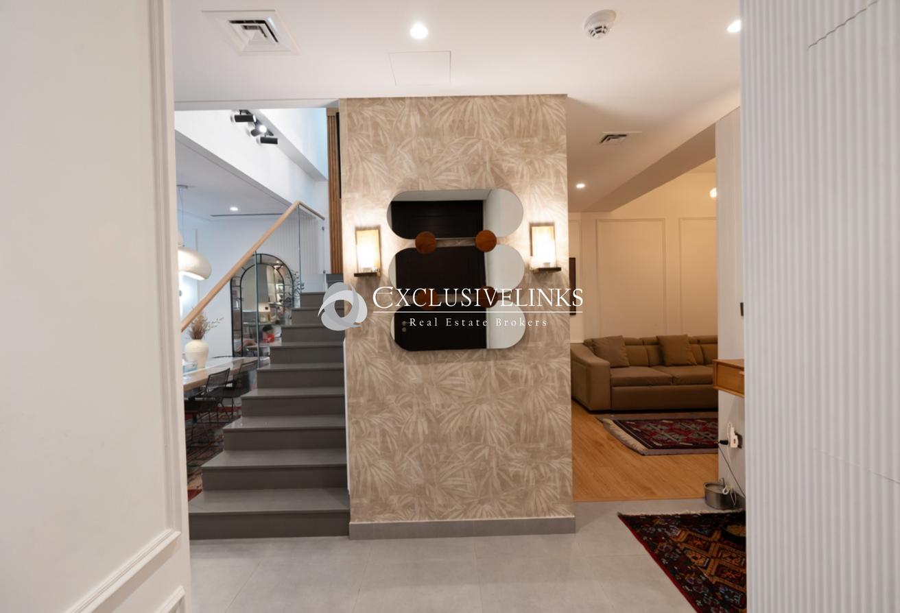 Fully Upgraded | Single Row | Corner Unit photo 6