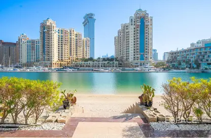 Villa - 4 Bedrooms - 5 Bathrooms for sale in Garden Homes Frond A - Garden Homes - Palm Jumeirah - Dubai