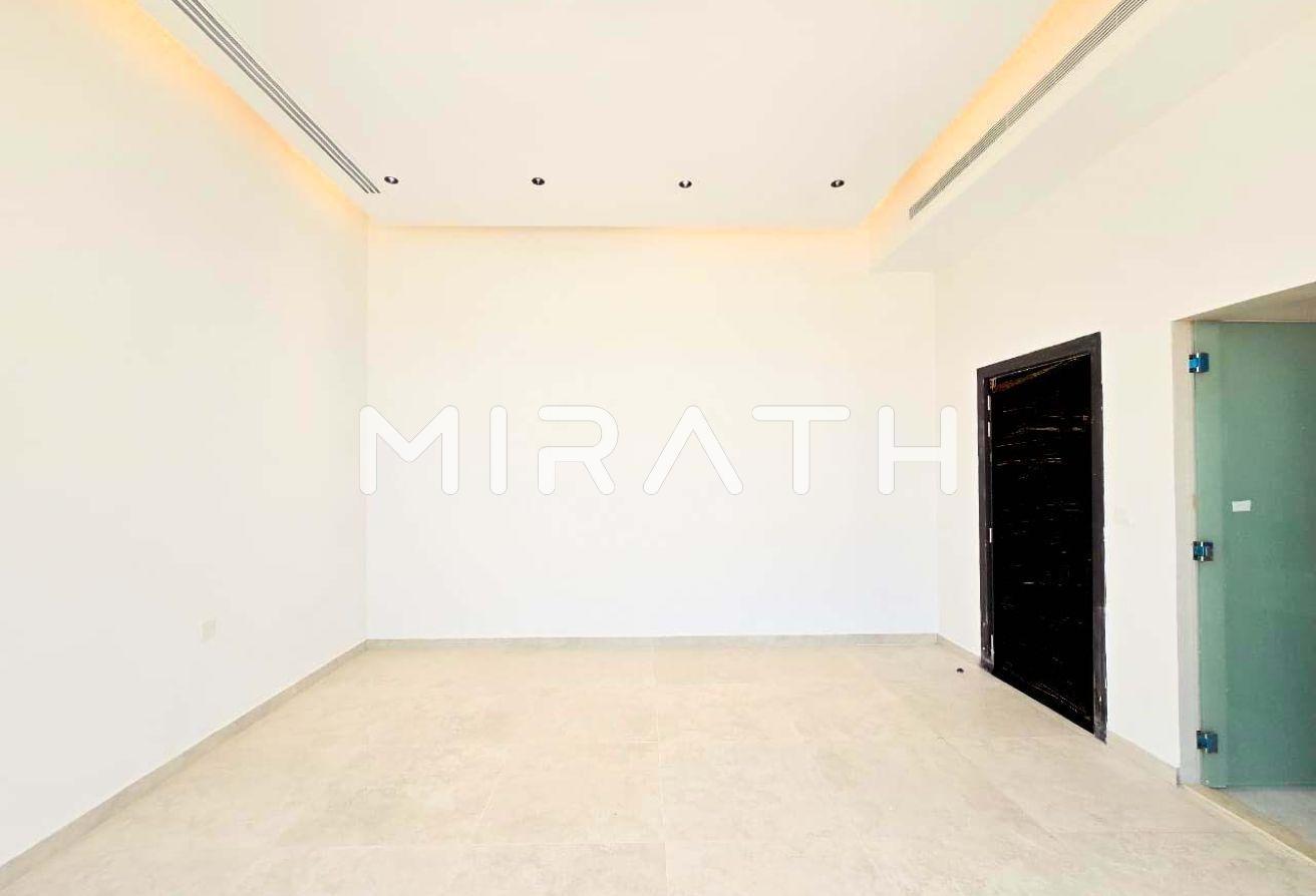 Ready to Move | Brand New Family Villa | Spacious photo 7