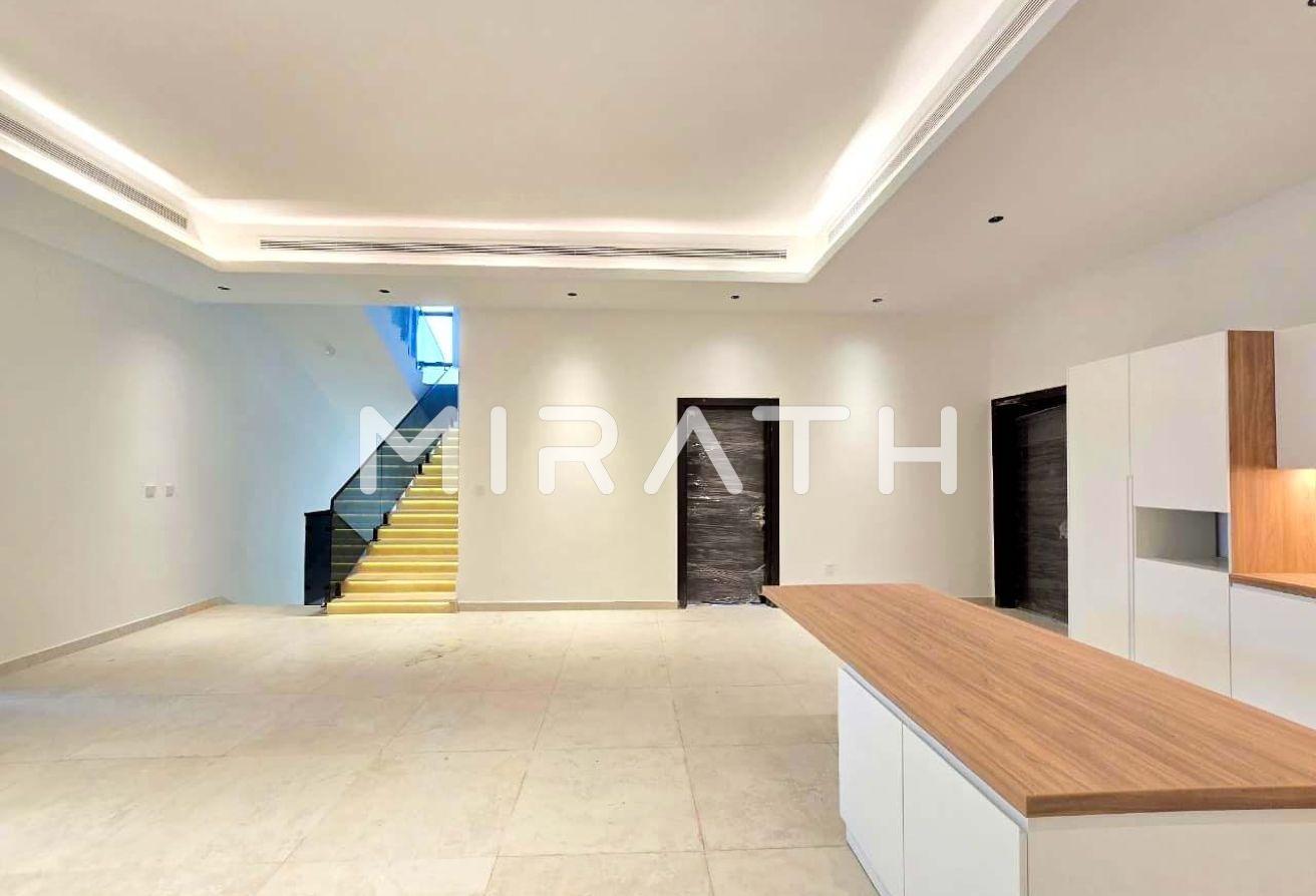 Ready to Move | Brand New Family Villa | Spacious photo 12