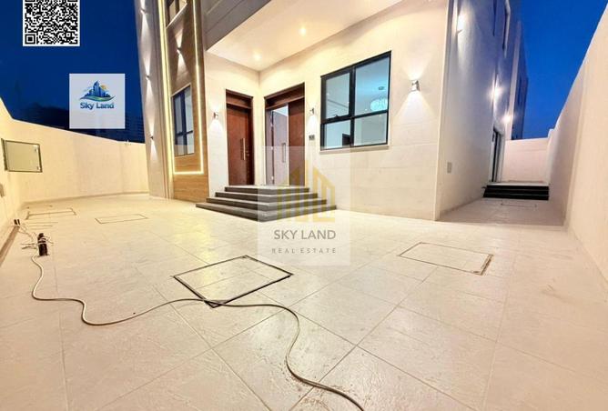 72727502 - Property Image 2