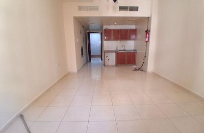 Apartment - Studio - 1 for rent in Muwaileh 29 Building - Muwaileh - Sharjah