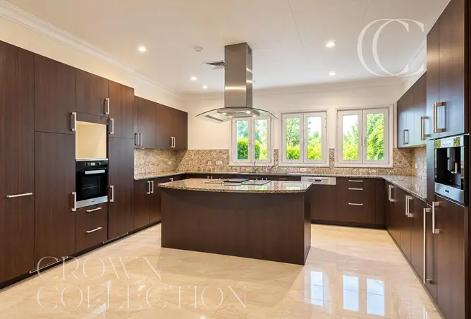 156228601 - Property Image 3