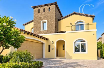 Villa - 5 - 6 for rent in Sienna Lakes - Jumeirah Golf Estates - Dubai