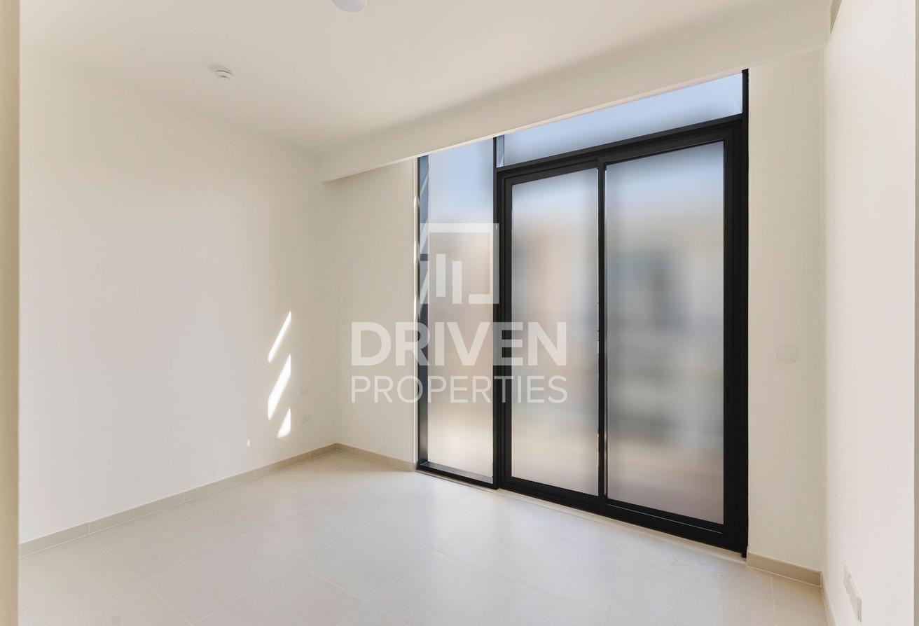 Chiller Free | Landscaped Garden | Furnished photo 8