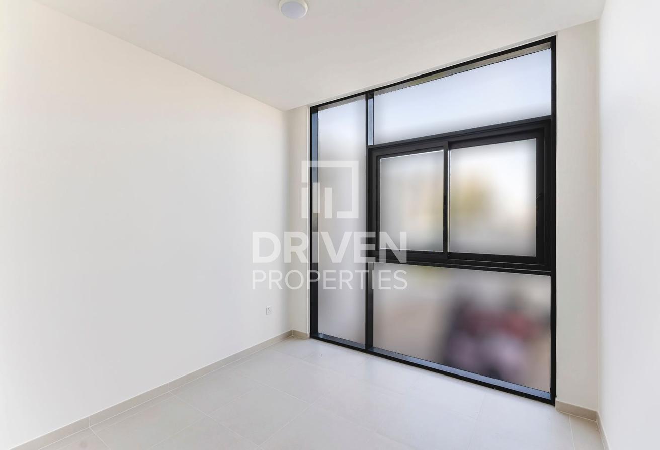 Chiller Free | Landscaped Garden | Furnished photo 5