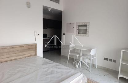 Apartment - Studio - 1 for rent in Time 1 - Dubai Land Residence Complex - Dubai Apartment - Studio - 1 for rent in Time 1 - Dubai Land Residence Complex - Dubai