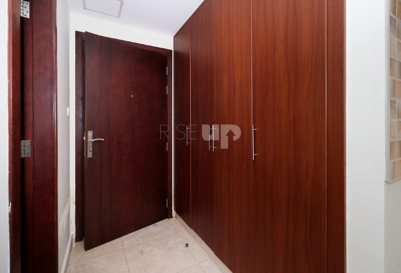 Prime Location | Unfurnished | Good Price photo 11