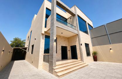 Villa - 5 Bedrooms - 7 Bathrooms for rent in Al Jazzat - Al Riqqa - Sharjah