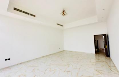 Villa - 5 Bedrooms - 7 Bathrooms for rent in Al Jazzat - Al Riqqa - Sharjah