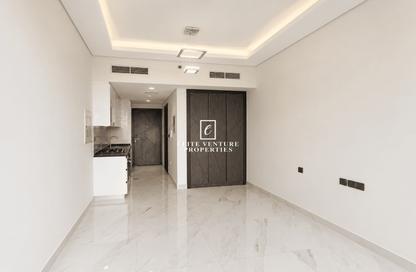 Apartment - Studio - 1 for rent in Samana Golf Avenue - Dubai Studio City - Dubai