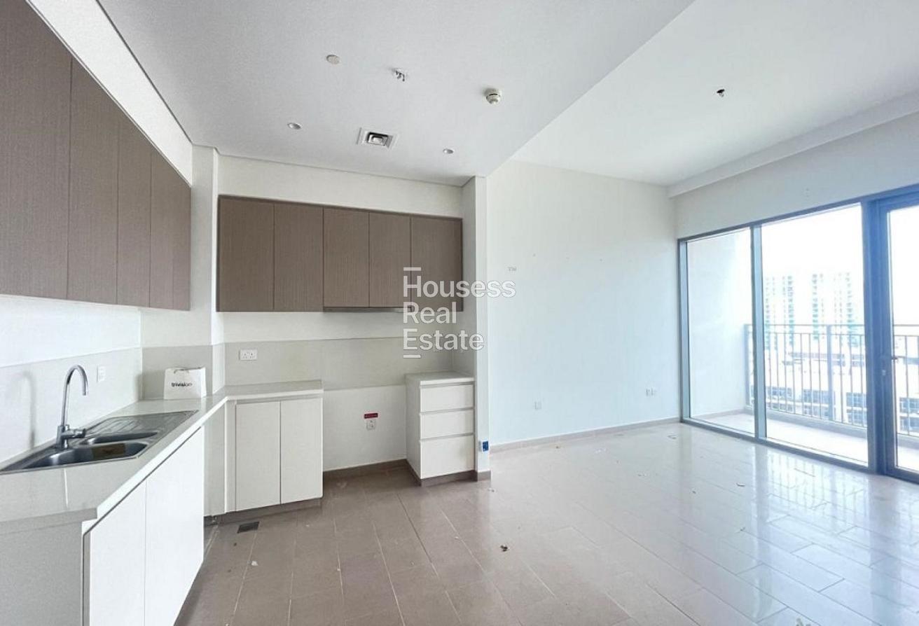 Premium Unit | Best View | Vacant photo 4