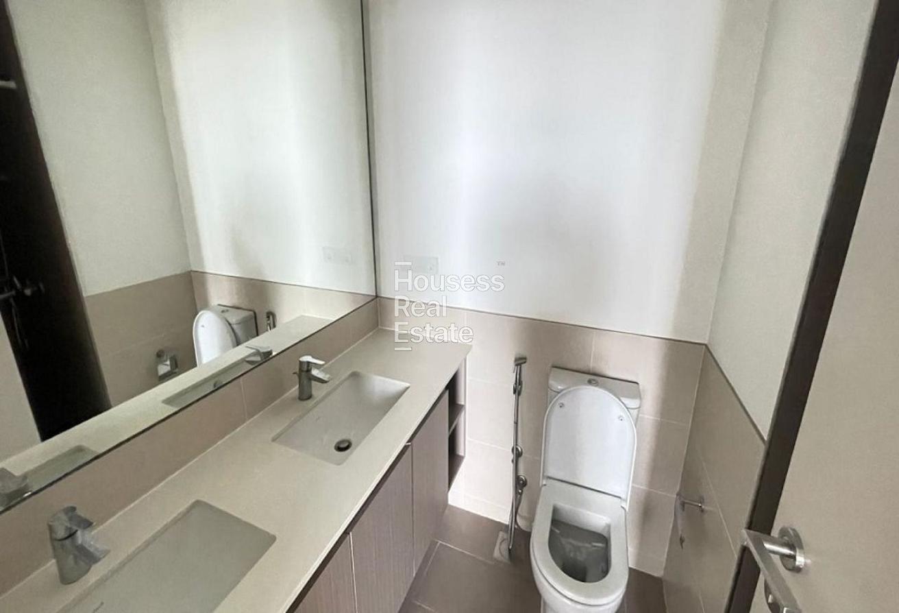 Premium Unit | Best View | Vacant photo 9
