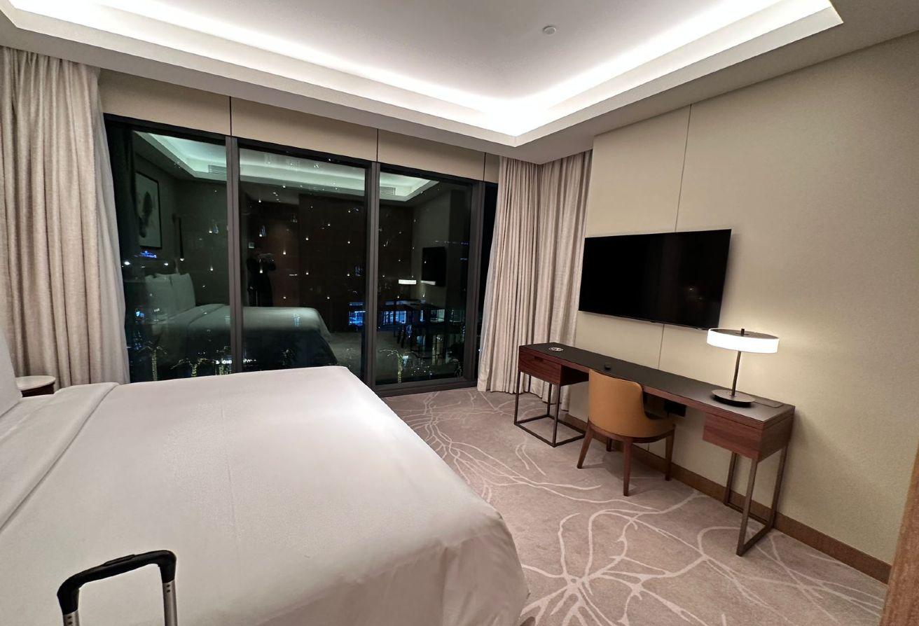 Boulevard view | Spacious | Fully Furnished photo 7