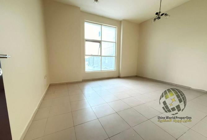 74637693 - Property Image 2