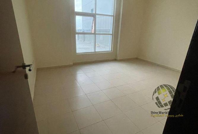 74637693 - Property Image 3